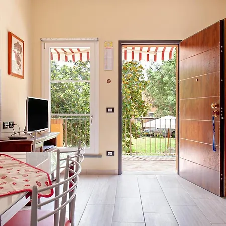 Antica Fattoria Borghesi Apartment